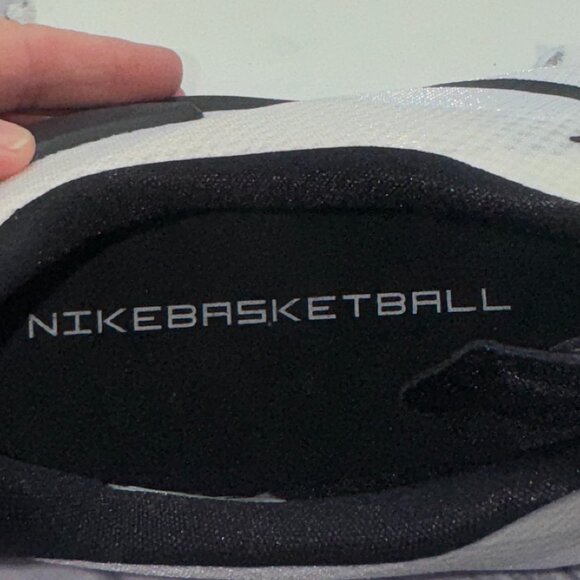 Nike Hyperchase TB Basketball Shoes Mens Size 13 Black & White Sneakers EUC - Picture 10 of 11